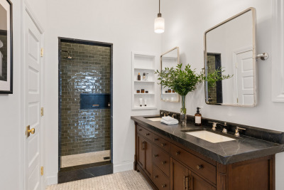 Clay-primary-bathroom